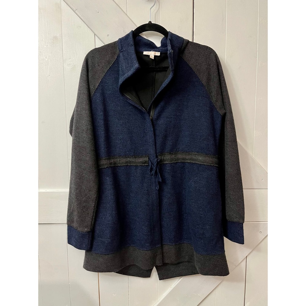 Skies Are Blue zip jacket L